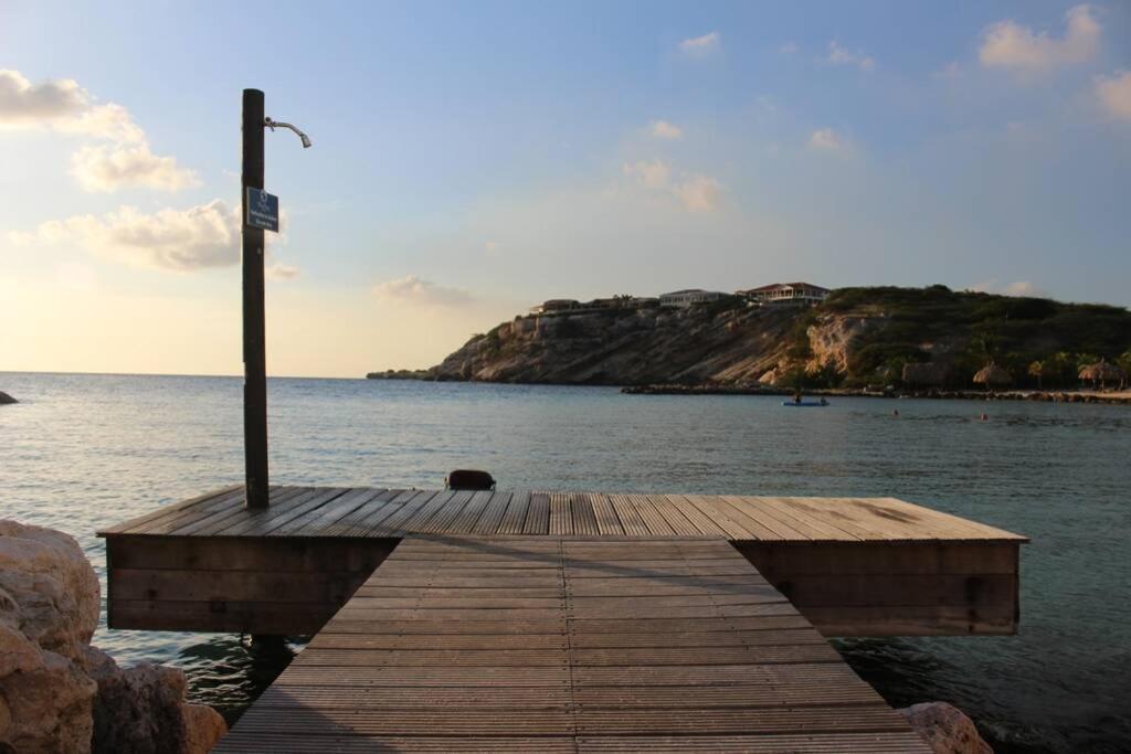Blue Emerald On Blue Bay Beach Dış mekan fotoğraf